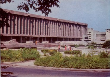 Afbeeldingsresultaat voor National library Turkmenistan